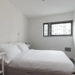 Apartment Centre, Cardiff